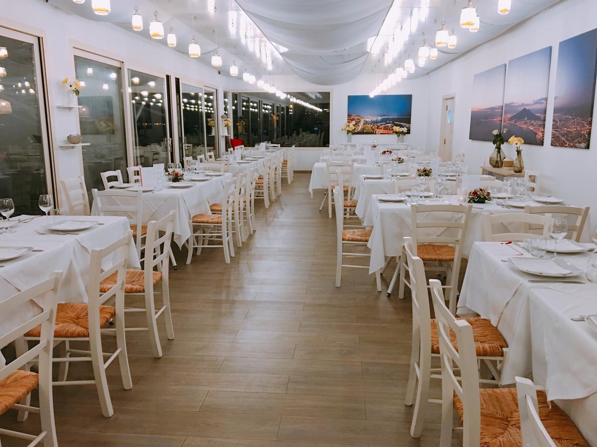 ホテル プンタクワトロヴェンティ エルコラーノ エクステリア 写真